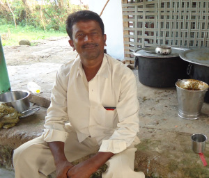 swami-hindu-priest-crop